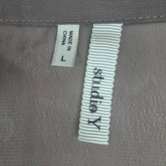 Studio Y Sheer Button Down Shirt Embellished Collar Gray Lavendar Size L #72 - Picture 7 of 11